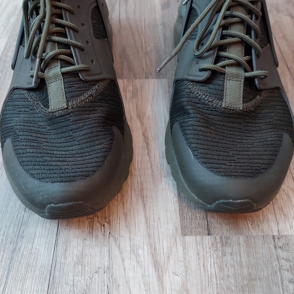 Nike Air Hurache Run Ultra SE Cargo Khaki Olive Green 875841-303 - Picture 4 of 11